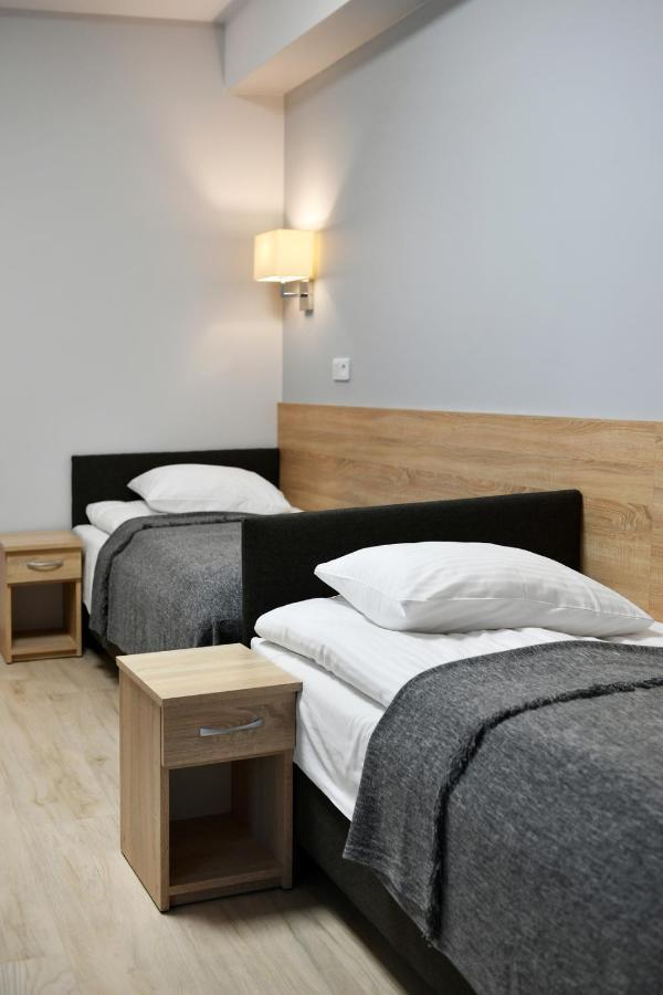 Fotex Bed & Breakfast Ząbki Exterior photo